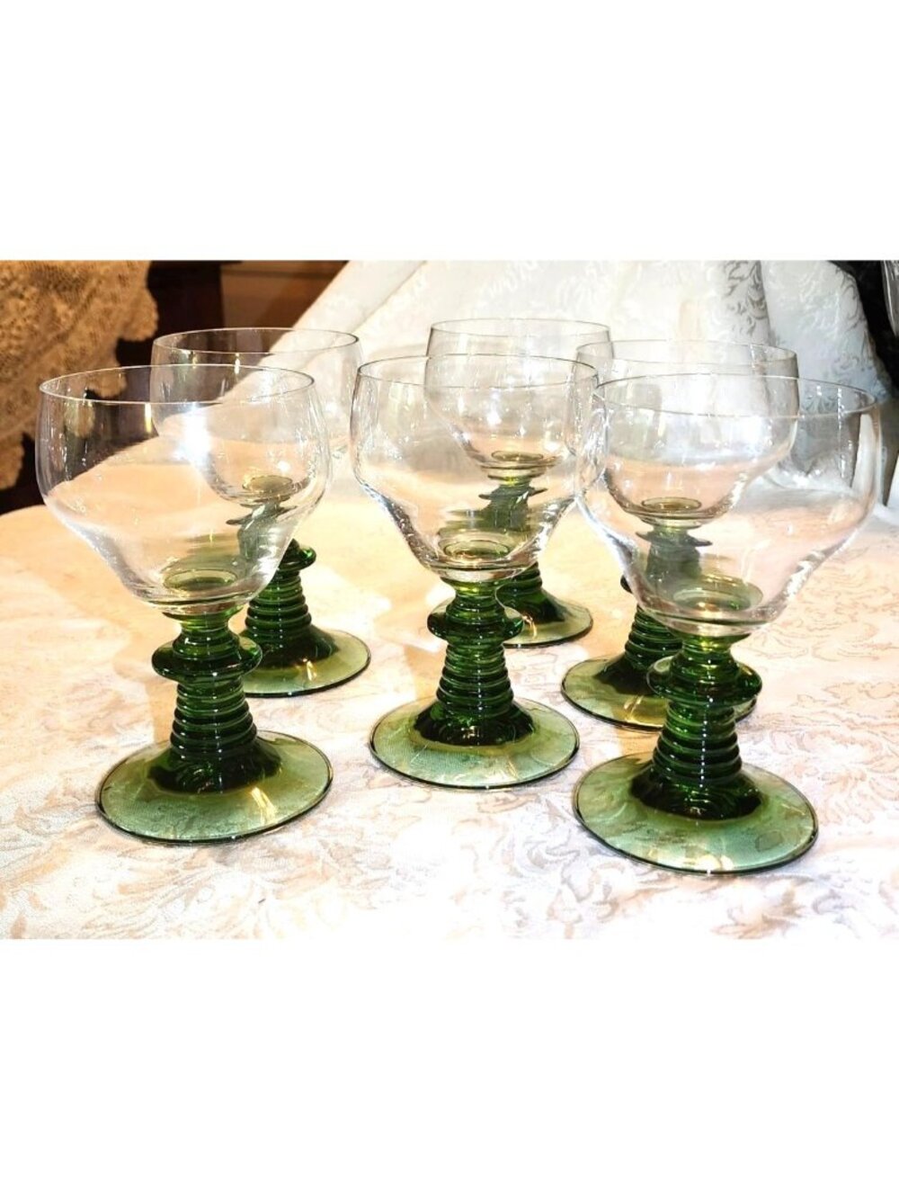 Set Of 6 Vintage Wine Glasses Beehive Stem  Elegant Retro Tableware